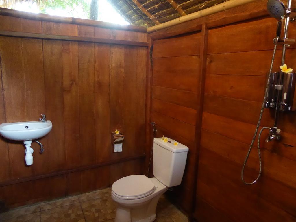 Shibui Garden Bungalows And Restaurant Tanjung  ภายนอก รูปภาพ