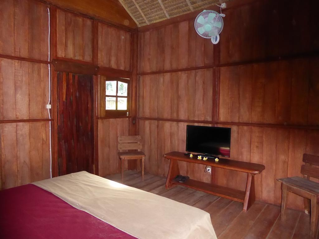 Shibui Garden Bungalows And Restaurant Tanjung  ภายนอก รูปภาพ