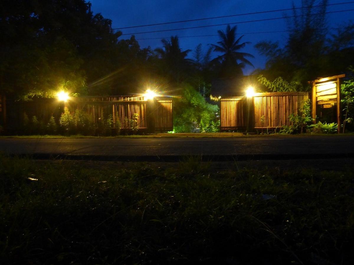 Shibui Garden Bungalows And Restaurant Tanjung  ภายนอก รูปภาพ